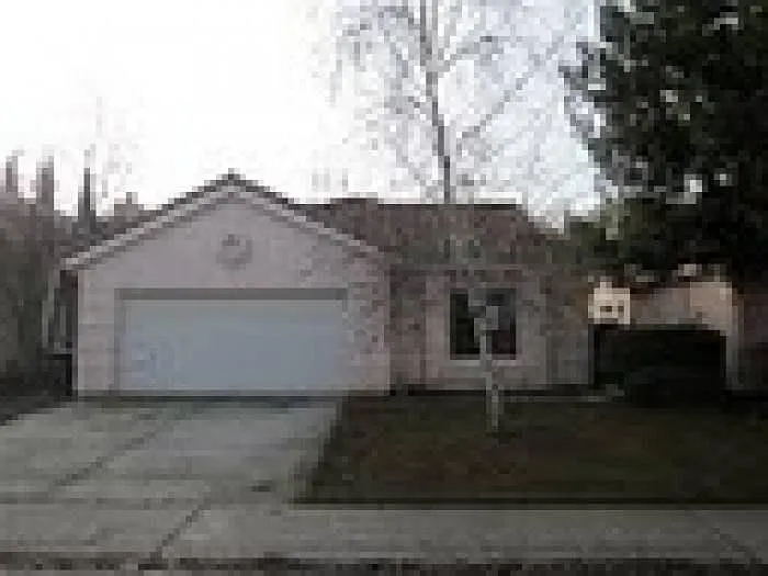 5100 Felicia Way photo 1
