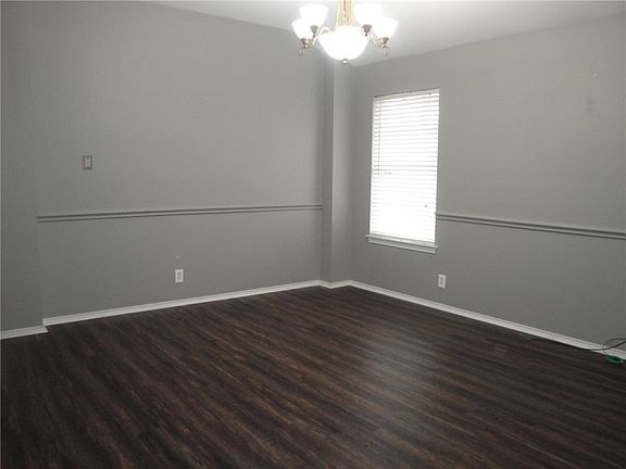 4th image of 11333 Hillhaven Dr