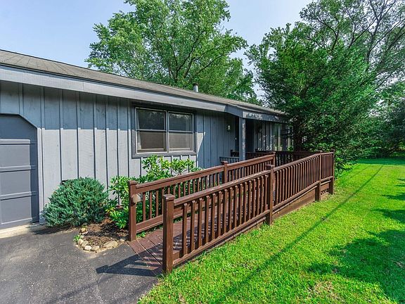 4th image of 158 Hutchinson Rd