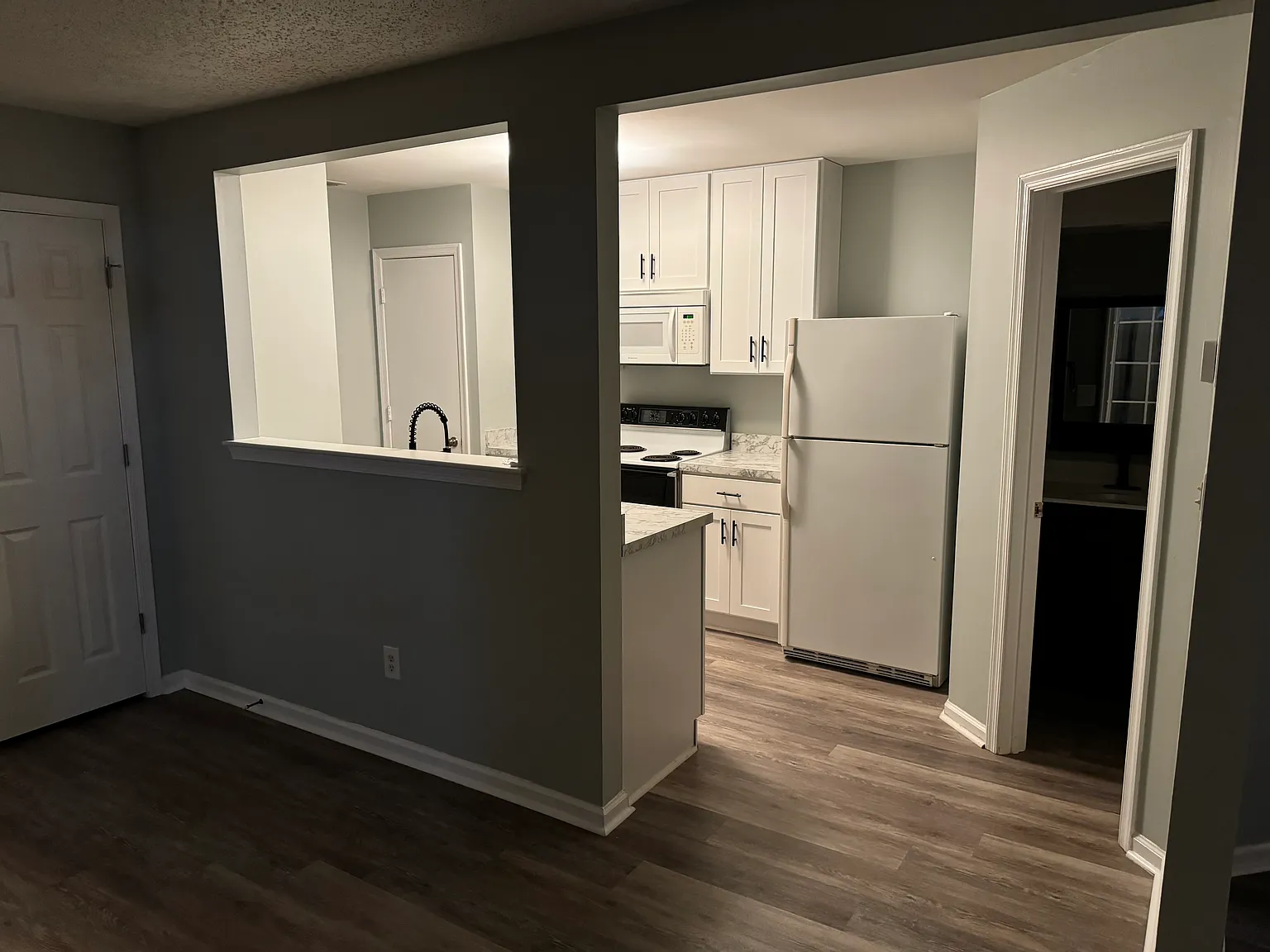 2 bed, 2.5 bath, 1240 sqft, $1,950 — Photo 1