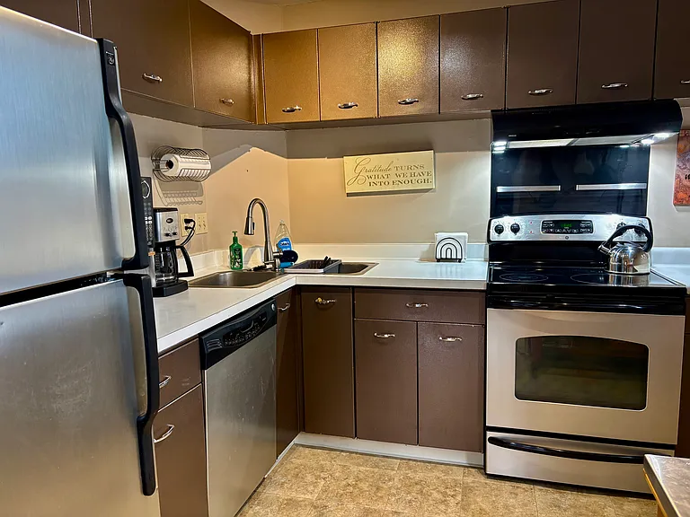 1815 William Howard Taft Rd #506 — Photo 6