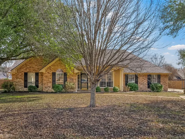 220 Ridgefield Dr, Bossier City, LA 71111