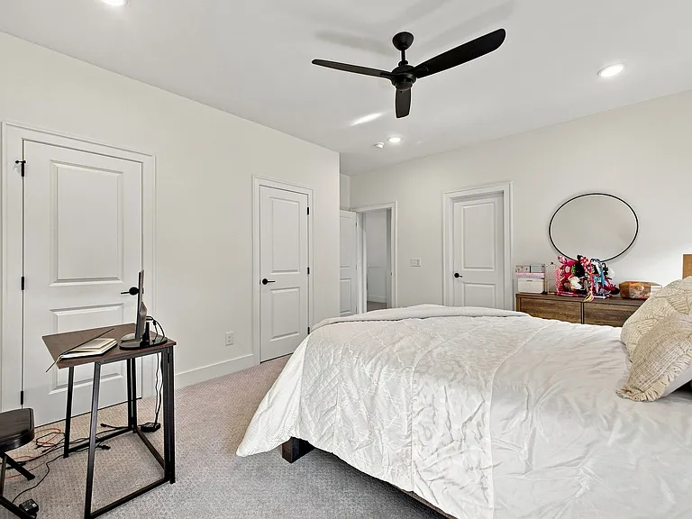 3324 Longport Ln — Photo 37