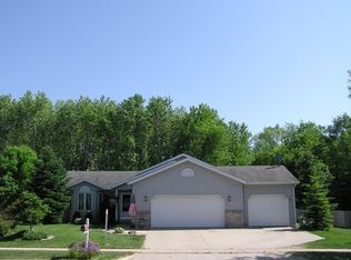 269 Military Ridge Dr, Verona, WI 53593
