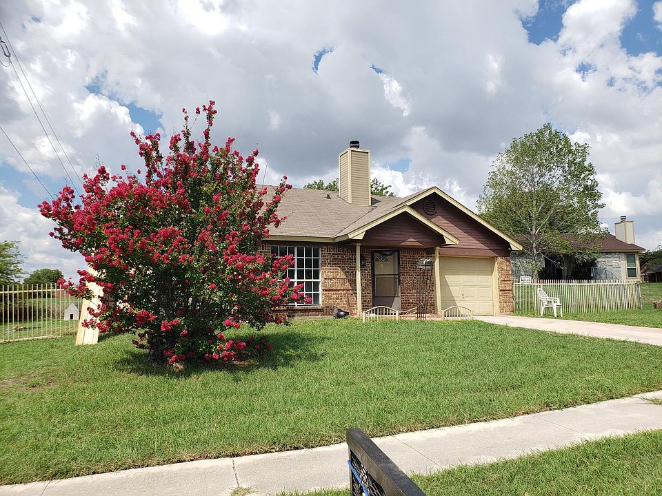 1st image of 909 Haynes Dr
