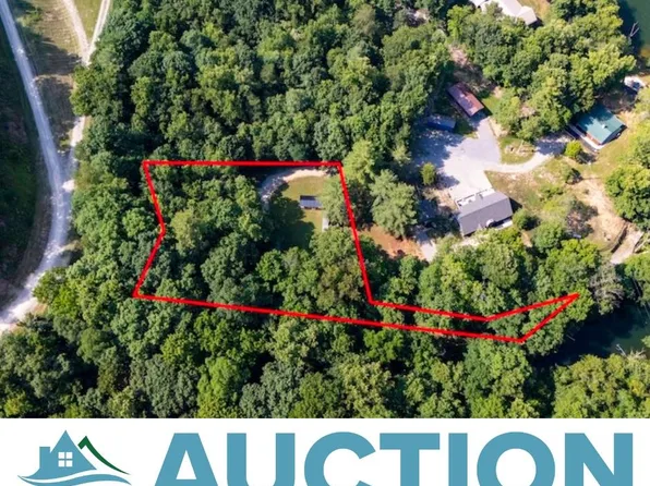 Byrd Lodge Rd, Radford, VA 24141