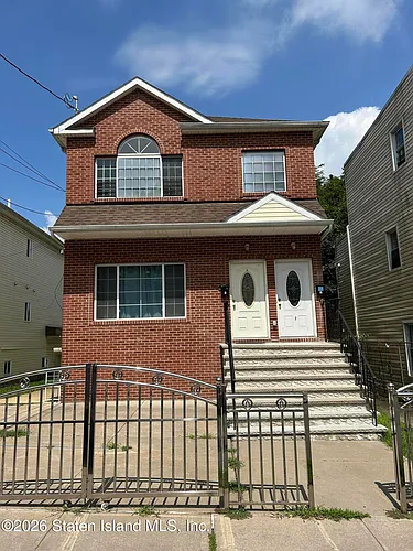 25 Stanley Ave #1 Photo 1 25 Stanley Ave #1 Photo 1