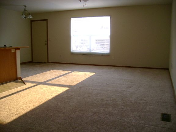 1106 country club move out 005_10172016