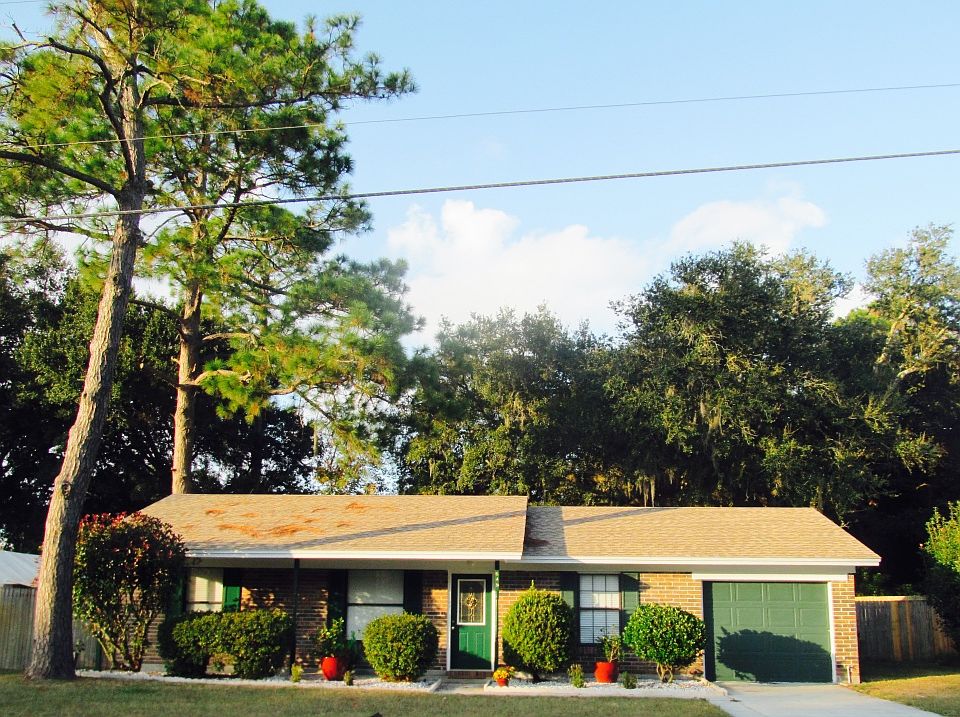 1st image of 679 Grove Park Cir