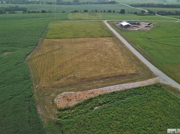 1 Lady May Ln, Martell, NE 68404