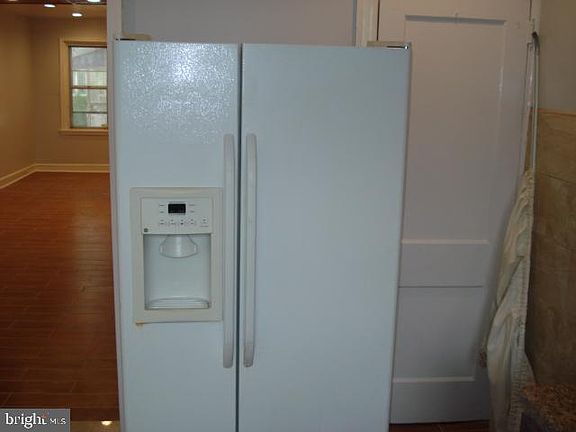2nd image of 106 W Chew Ave