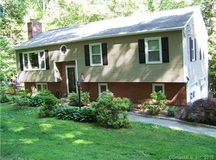 211 Loughlin Rd, Oxford, CT 06478