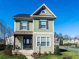 8320 Farebrook Pl, Gainesville, VA 20155