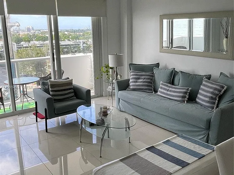9195 Collins Ave #1012 — Photo 6