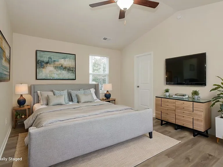 7810 Shadow Lawn Rd — Photo 9