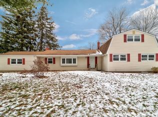 5 Vincent Drive, Parsippany-Troy Hills Twp., NJ 07054