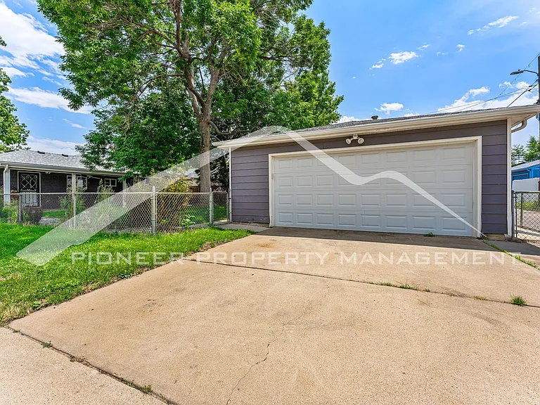 5095 Clay St — Photo 18