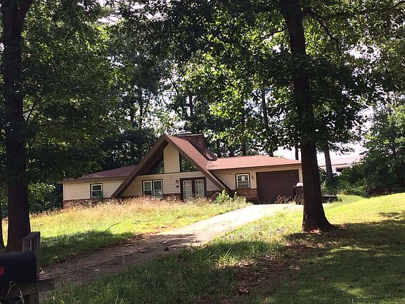 4th image of 273 Oldcastle Ln