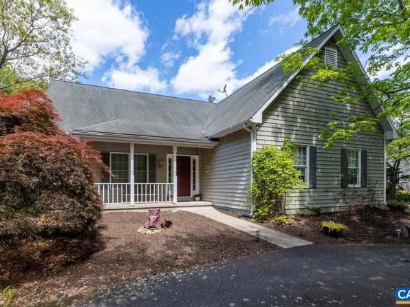 310 Cedar Meadow Dr, Nellysford, VA 22958