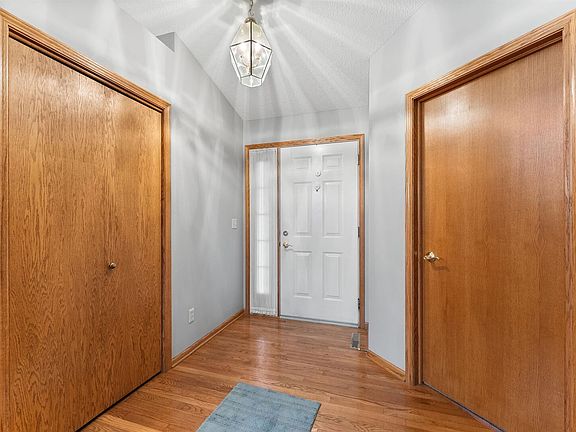 4th image of 4004 W 30th St