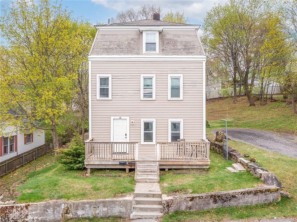 1st image of 28 Youngs Ave
