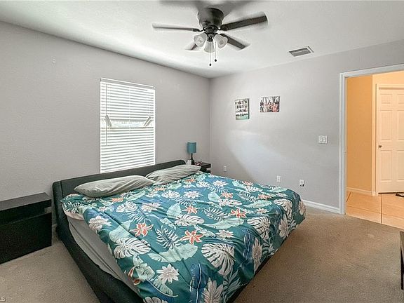 5th image of 11652 Saunders AVE