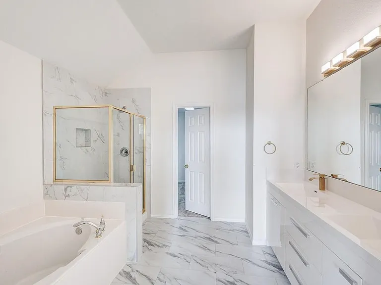 857 Dalmalley Ln — Photo 14