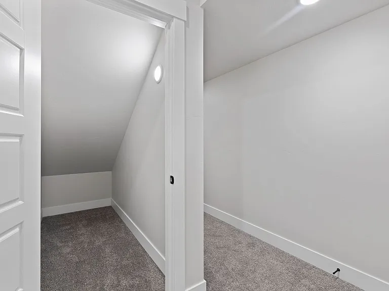 656 Jeanine Dr — Photo 55