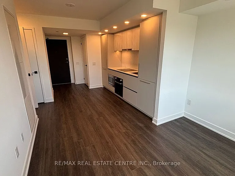609 Sherbourne St #1909 — Photo 11