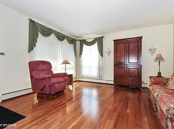 2nd image of 15698 Laramie Ave
