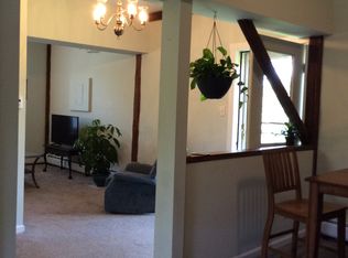 654 West St APT 3, Rockport, ME 04856