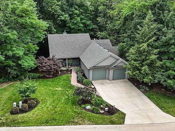 3rd image of 3009 E Stone Ledge Blvd