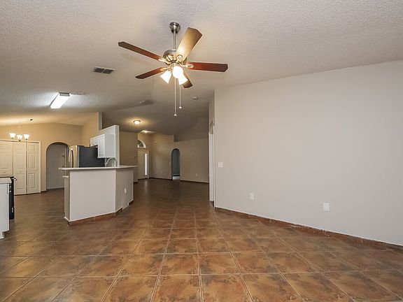 4th image of 11737 Pethrick Dr
