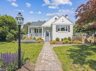 601 S View Ter, Alexandria, VA 22314