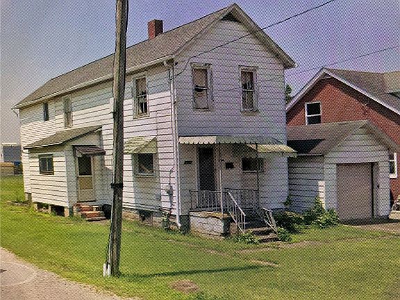 3rd image of 2231 Raymond Ave