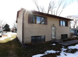 908 College St, Boone, IA 50036