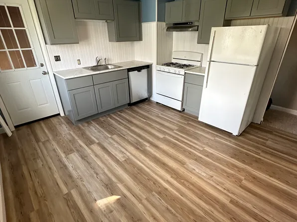23 Albany Ave Floor 2, Johnson City, NY 13790