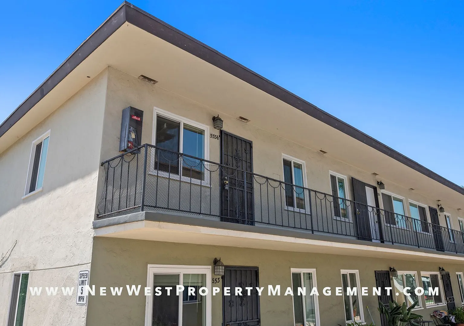 Sherman Heights 1-Bedroom, Available Now! — Photo 2