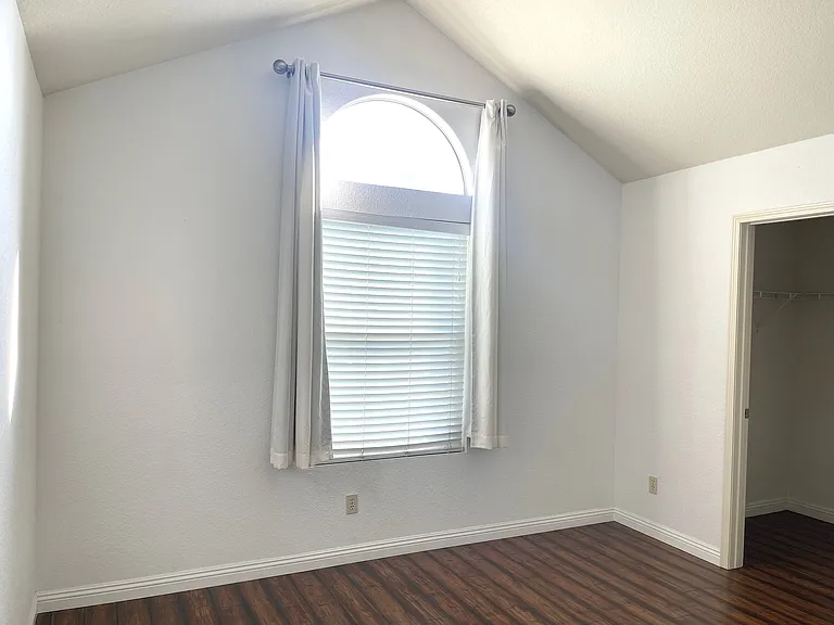 2985 Amber Dr — Photo 46