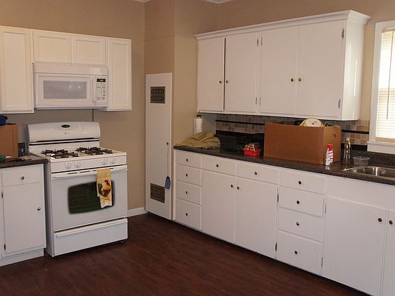 5th image of 1705 North Ave