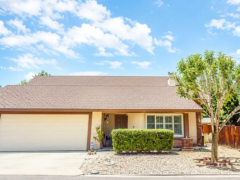 15016 Whitekirk Dr — Photo 1