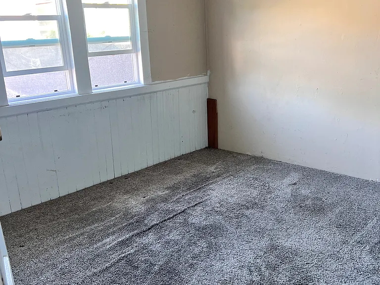 1196 Park Ave #1 — Photo 9
