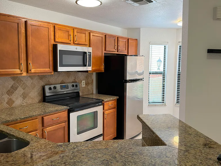 7405 Sugar Bend Dr #7405 — Photo 5
