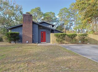 5906 Lakeridge Dr, Fayetteville, NC 28304