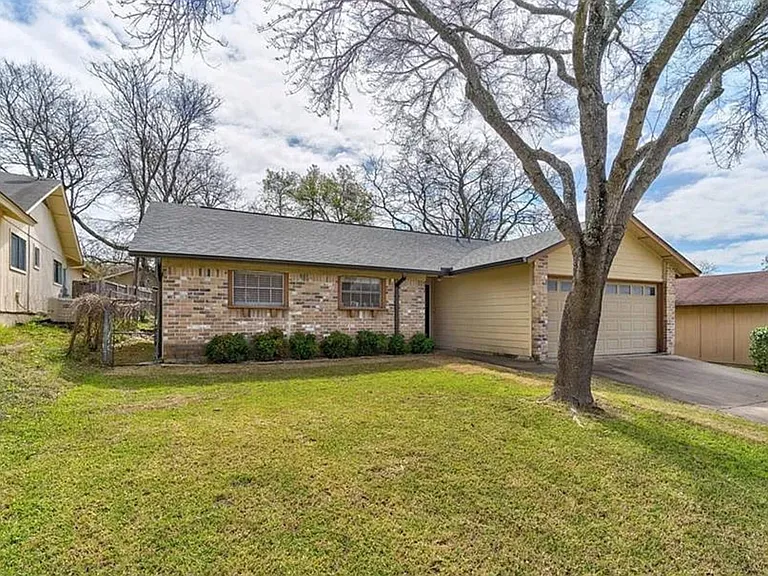 7007 Mount Carrell Dr — Photo 2