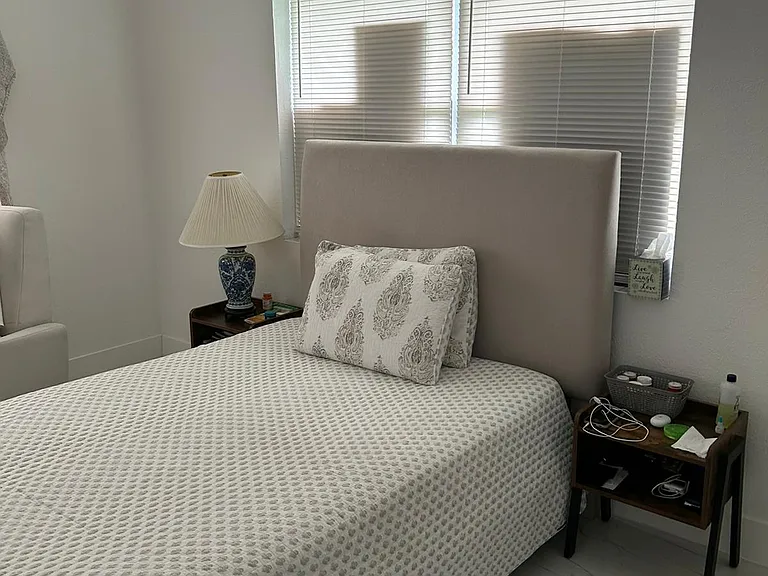2135 NE 170th St #3 — Photo 8