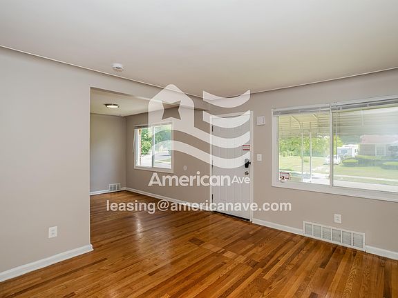3-Living Room