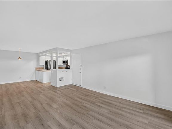 5th image of 5937 Armaga Spring Rd Unit N