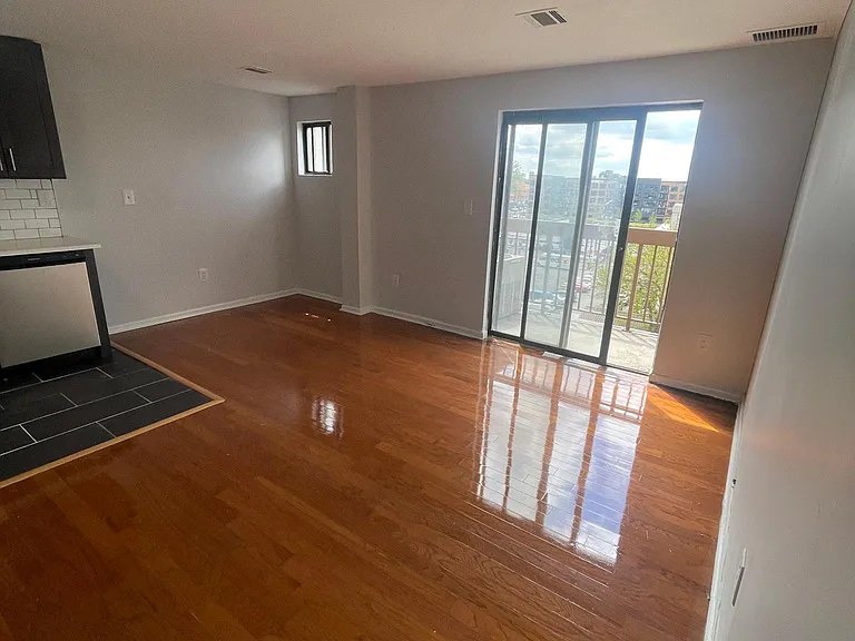 228 River St #404 — Photo 4