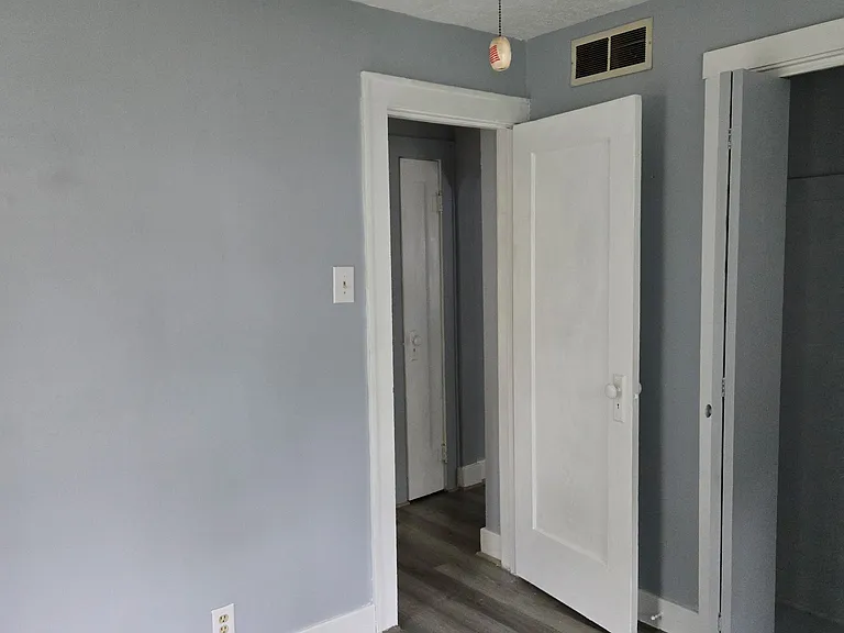 586 N Carolina Ave — Photo 6